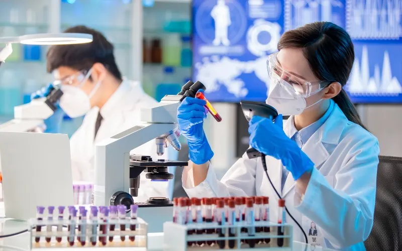 The Connection Between Lab Testing and Accurate Diagnoses
