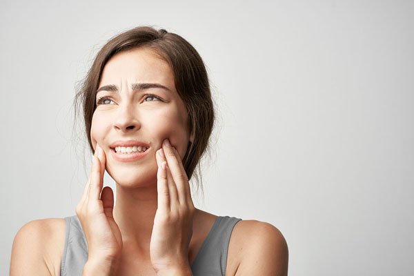 Home Remedies To Alleviate Toothache Pain