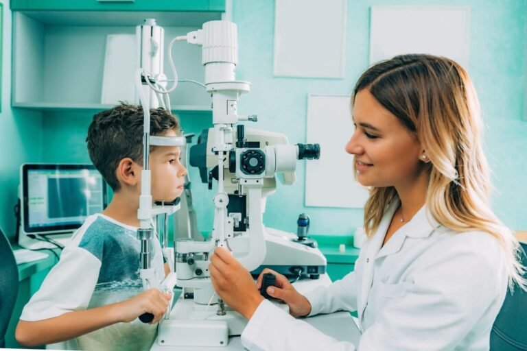 Signs you Should See an Eye Doctor