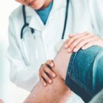 When to Consult a Knee Doctor for Chronic Pain